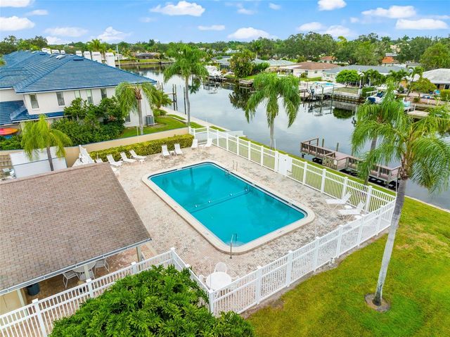 6497 CAPE HATTERAS WAY NE 3, St Petersburg, FL 33702