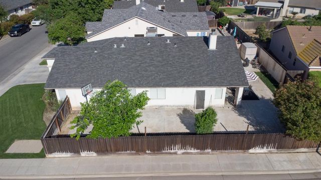 5491 W Roberts Avenue, Fresno, CA 93722