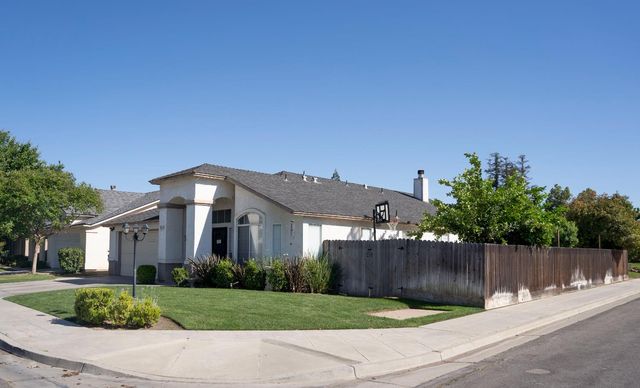 5491 W Roberts Avenue, Fresno, CA 93722