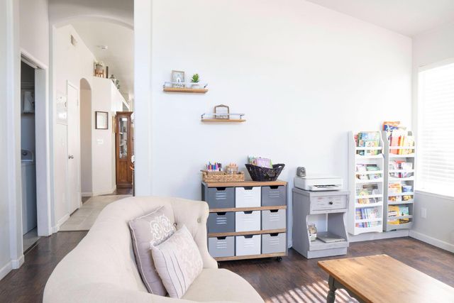 5491 W Roberts Avenue, Fresno, CA 93722