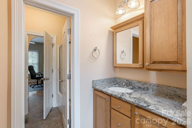 28 Tudor Crescent Court, Hendersonville, NC 28739