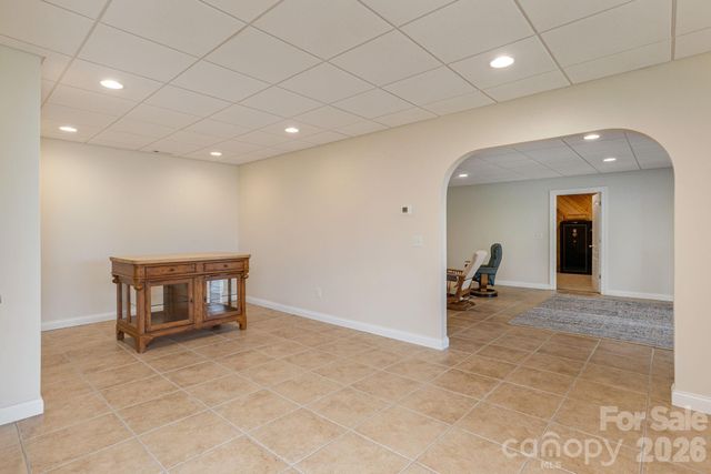28 Tudor Crescent Court, Hendersonville, NC 28739