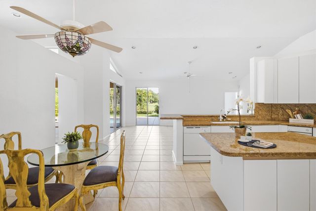 2698 Cypress Ln, Weston, FL 33332