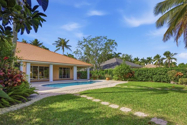 2698 Cypress Ln, Weston, FL 33332