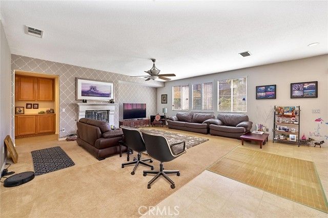 2106 Tangerine, Palmdale, CA 93551