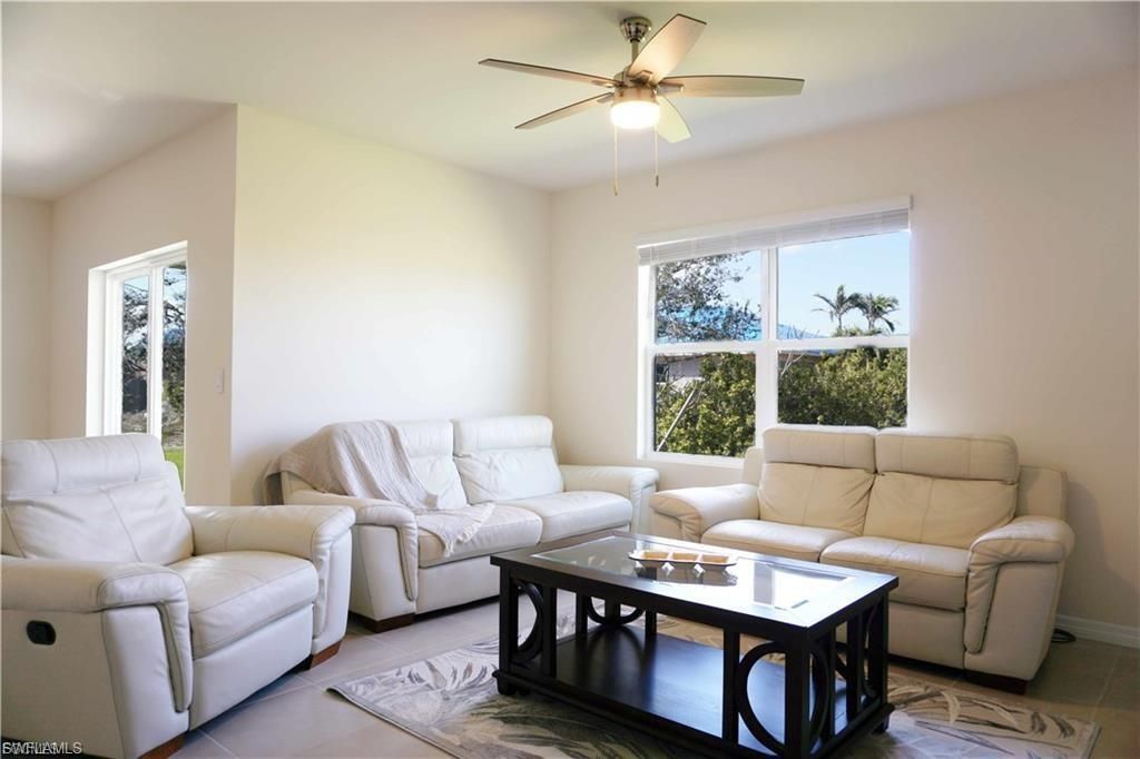 517 Kismet PKWY W, CAPE CORAL, FL 33993 — photo 2