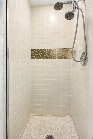 4225 Saratoga Avenue 415B, Downers Grove, IL 60515