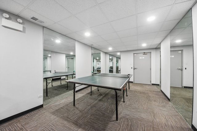 4225 Saratoga Avenue 415B, Downers Grove, IL 60515
