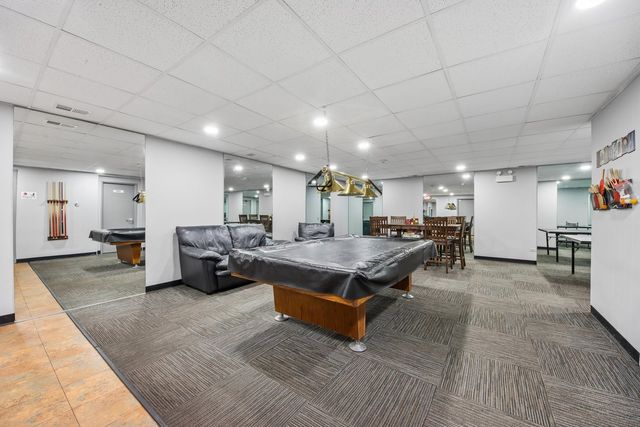 4225 Saratoga Avenue 415B, Downers Grove, IL 60515