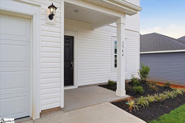 1544 Erindale Drive, Wellford, SC 29385
