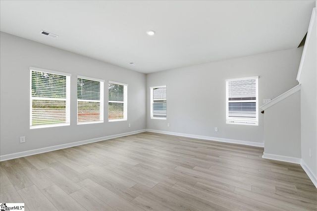 1544 Erindale Drive, Wellford, SC 29385