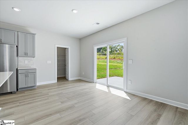 1544 Erindale Drive, Wellford, SC 29385