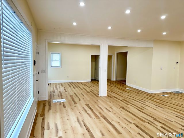 3848 Whitney Avenue, Hamden, CT 06518