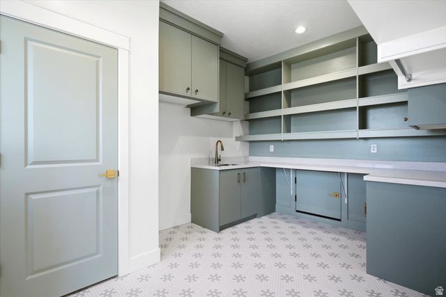 3230 W DOUGLAS DR, Pleasant View, UT 84414