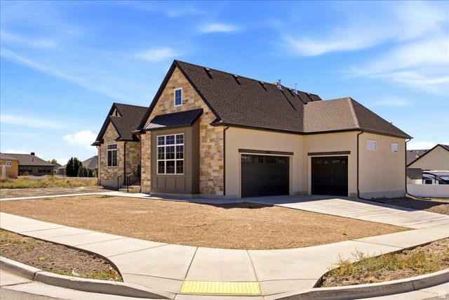 3230 W DOUGLAS DR, Pleasant View, UT 84414