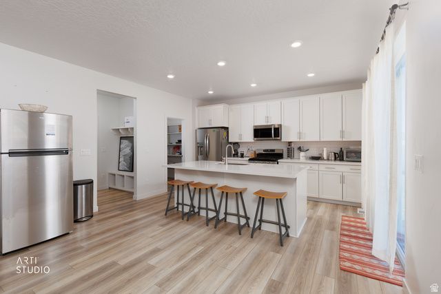 2477 N PAINTBRUSH DR, Saratoga Springs, UT 84045