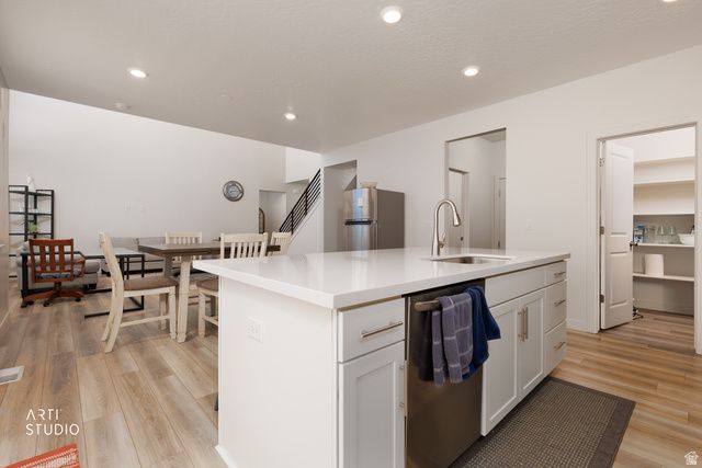 2477 N PAINTBRUSH DR, Saratoga Springs, UT 84045