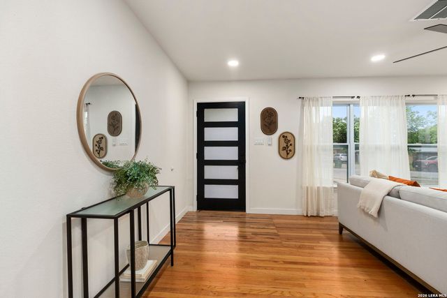 339 Springwood Ln, San Antonio, TX 78216