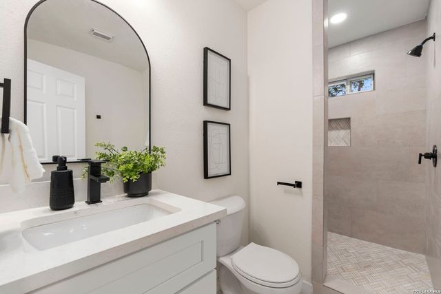 339 Springwood Ln, San Antonio, TX 78216