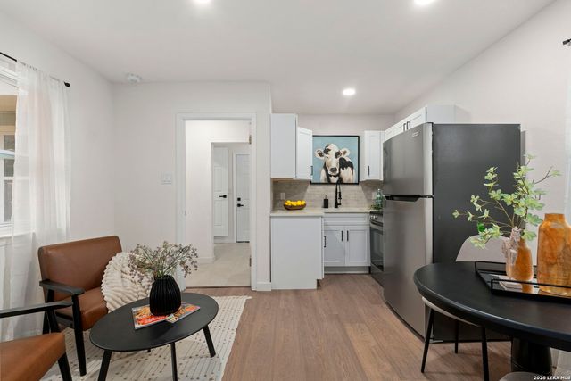 339 Springwood Ln, San Antonio, TX 78216