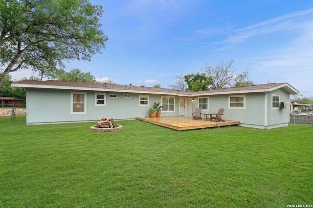 339 Springwood Ln, San Antonio, TX 78216