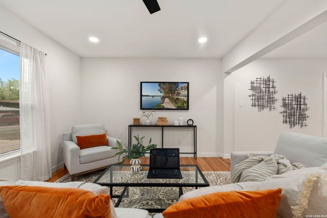 339 Springwood Ln, San Antonio, TX 78216