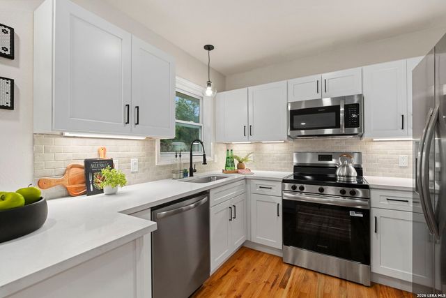 339 Springwood Ln, San Antonio, TX 78216