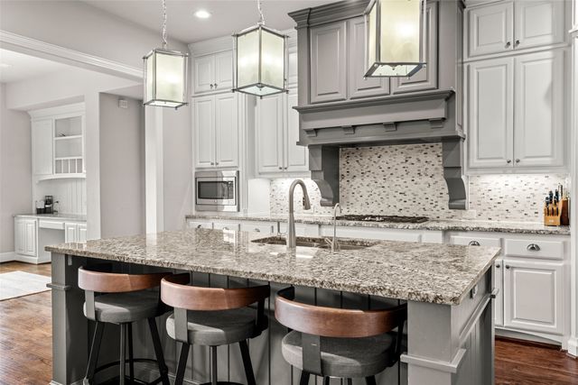 7600 Glenwick, The Colony, TX 75056