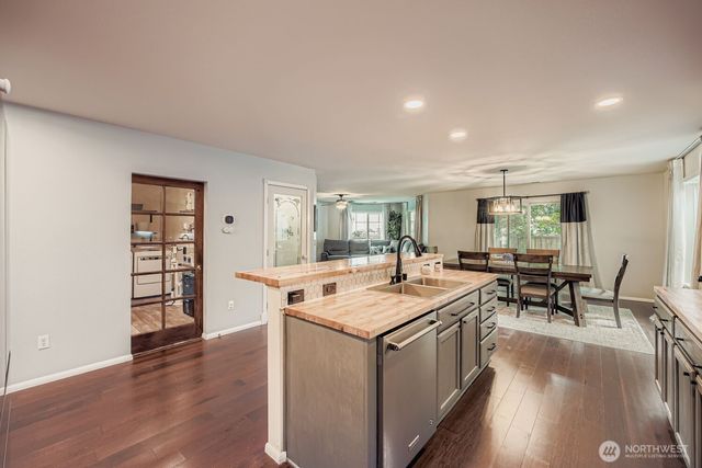 18219 93rd Avenue E, Puyallup, WA 98375