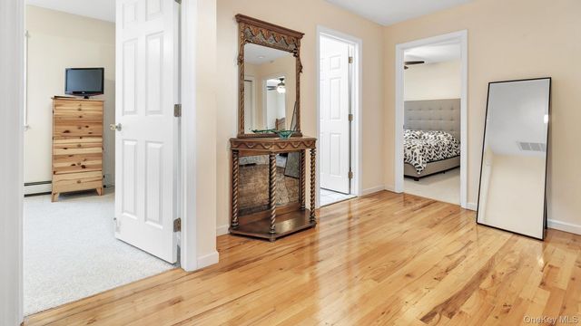 6 Bay Run, Jamesport, NY 11957