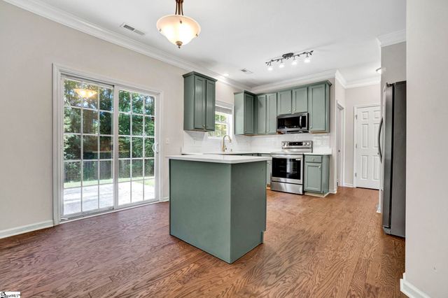 905 Morning Mist Lane, Simpsonville, SC 29680