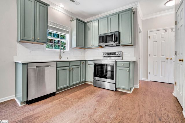 905 Morning Mist Lane, Simpsonville, SC 29680