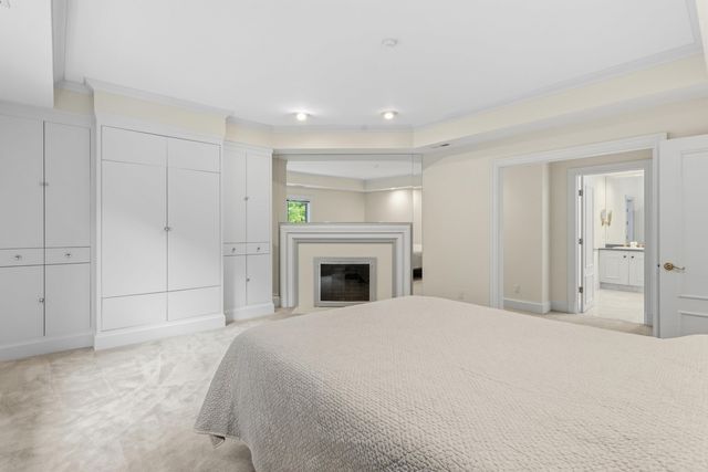 3 Oak Lane, Stratham, NH 03885