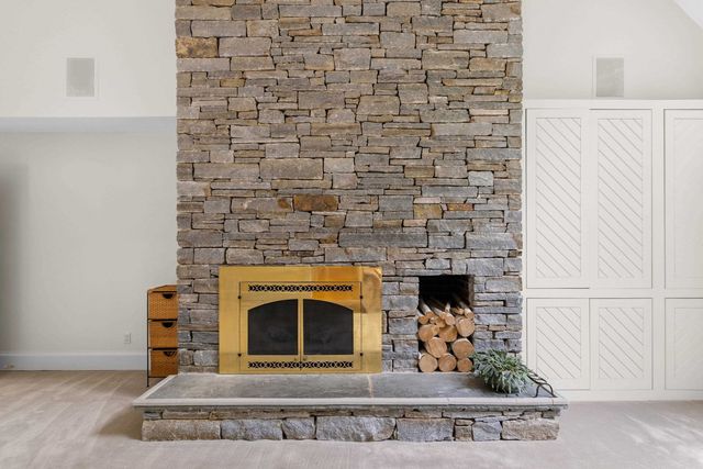 3 Oak Lane, Stratham, NH 03885