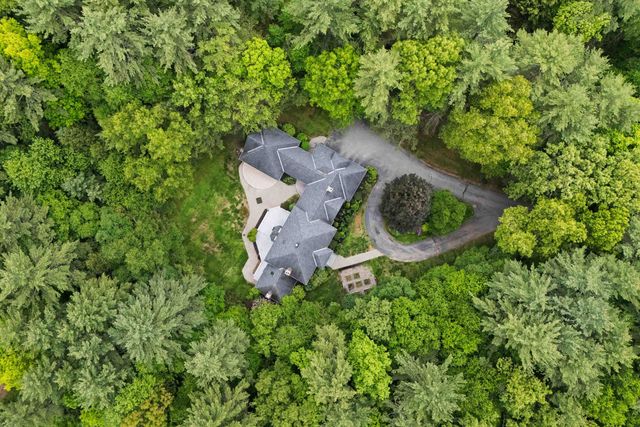 3 Oak Lane, Stratham, NH 03885