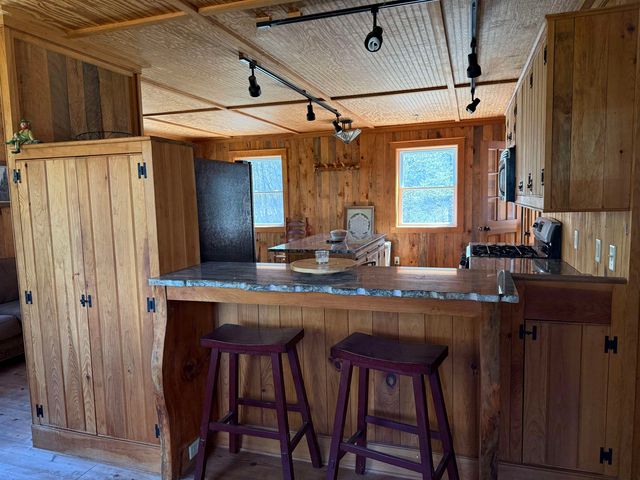 105 Craigue Hill, Springfield, VT 05156