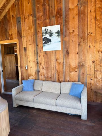 105 Craigue Hill, Springfield, VT 05156