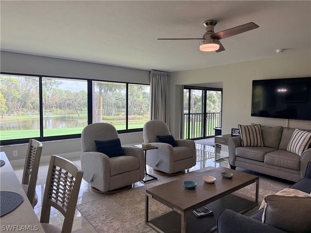 1534 Wildwood LN 1534, Naples, FL 34105