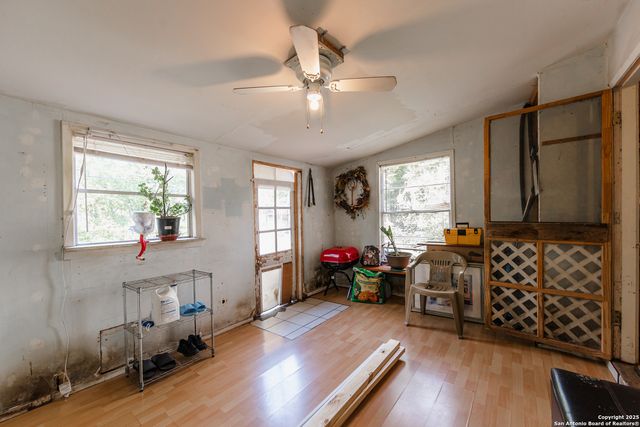 4839 Newcome, San Antonio, TX 78229