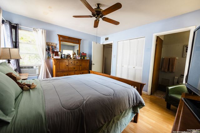 4839 Newcome, San Antonio, TX 78229