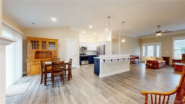 8107 Palermo Trail, Sellersburg, IN 47172