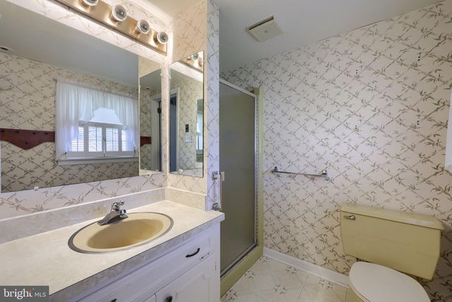 24 BLAINE AVE, Leola, PA 17540