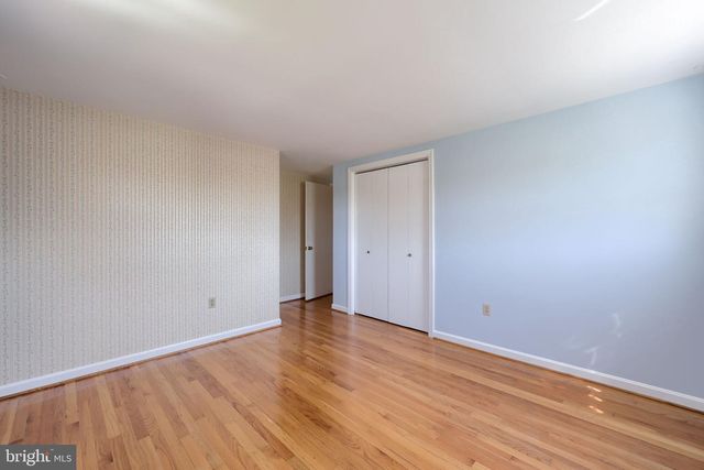 24 BLAINE AVE, Leola, PA 17540