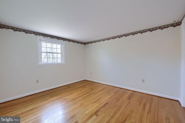 24 BLAINE AVE, Leola, PA 17540