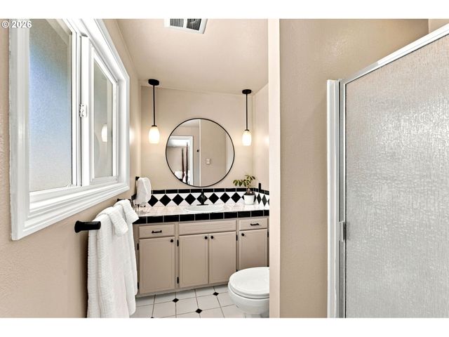 217 Sw 2ND Ct, Battle Ground, WA 98604