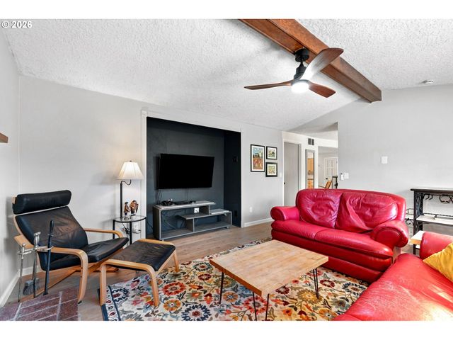 217 Sw 2ND Ct, Battle Ground, WA 98604