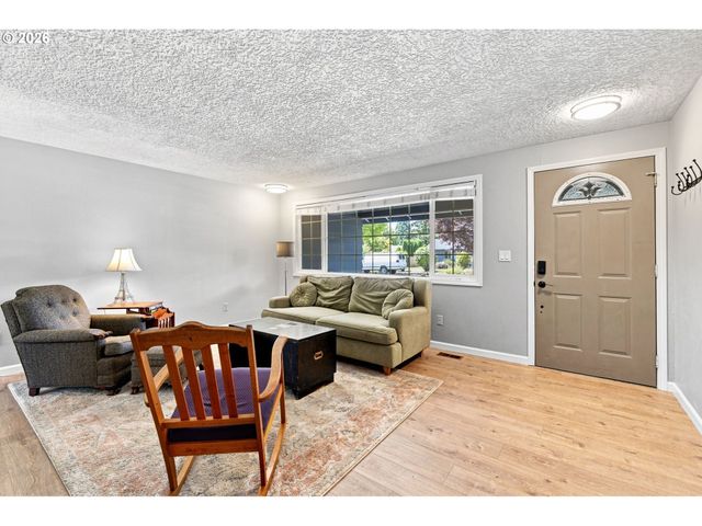 217 Sw 2ND Ct, Battle Ground, WA 98604