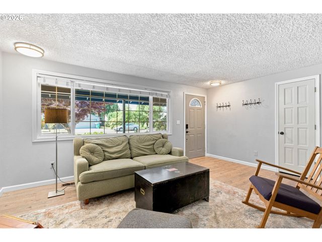 217 Sw 2ND Ct, Battle Ground, WA 98604