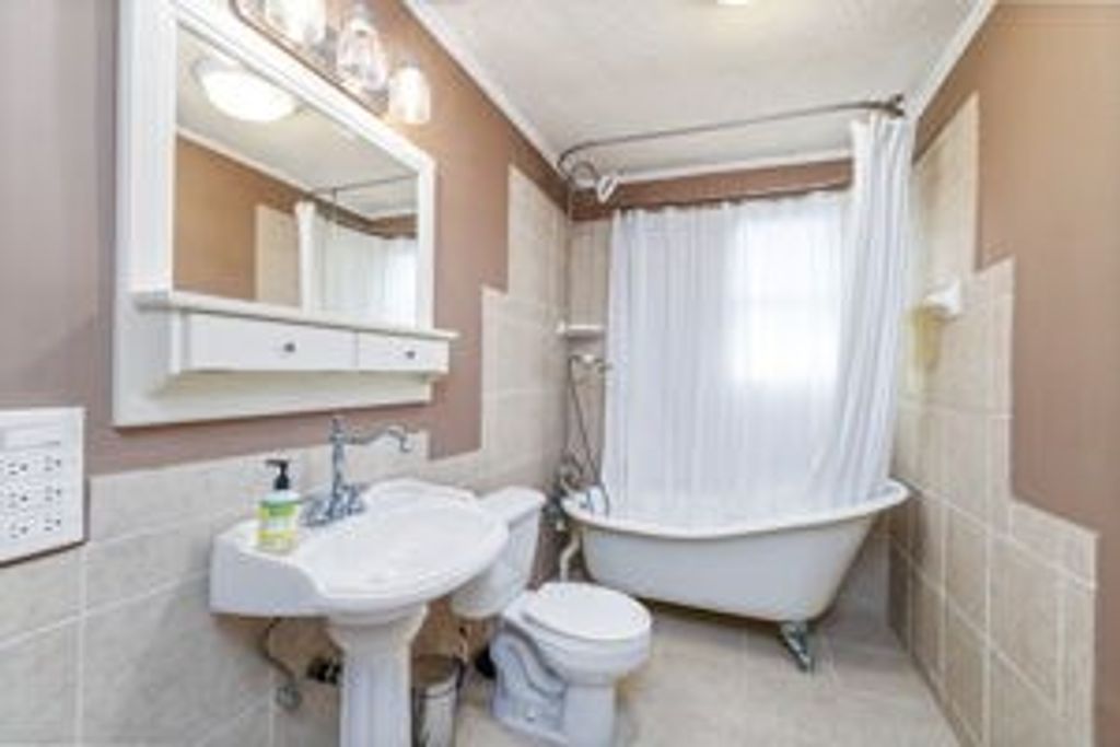 Image 28 of property listing at 1523 S David St, San Angelo, TX 76901