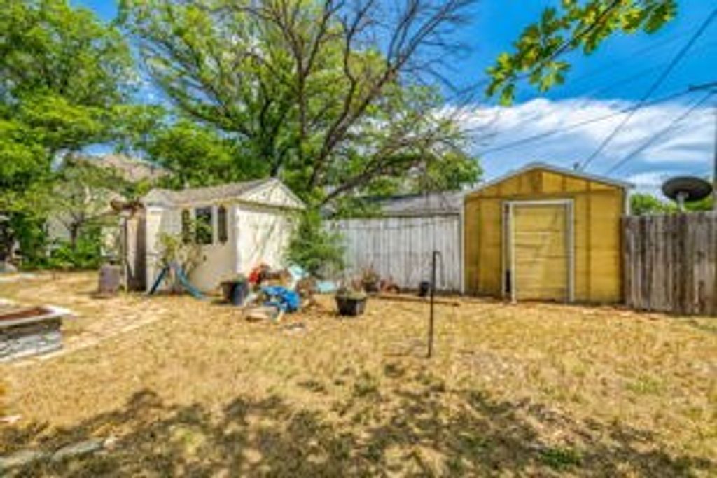 Image 39 of property listing at 1523 S David St, San Angelo, TX 76901